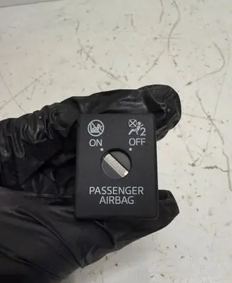 Mazda 2 Passenger airbag on/off switch DA6A666H0B