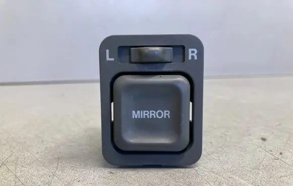 Honda CR-V Wing mirror switch 1834981