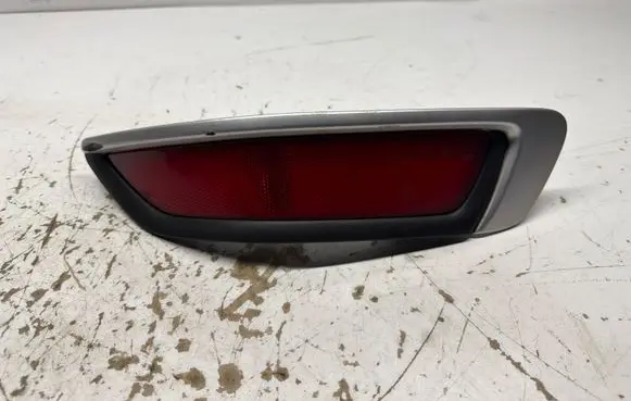 Volvo XC70 Rear bumper corner part panel trim 31353579