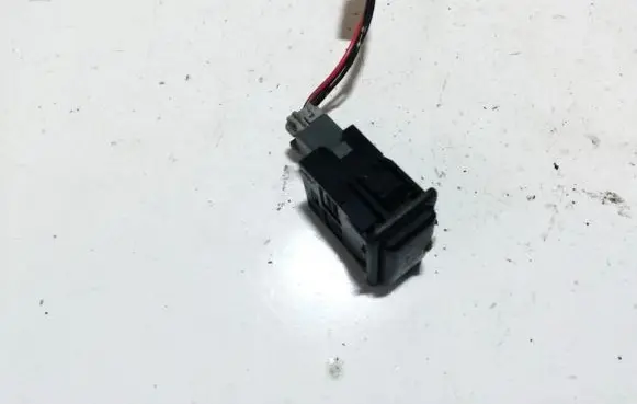 Nissan Primera ESP (stability program) switch 