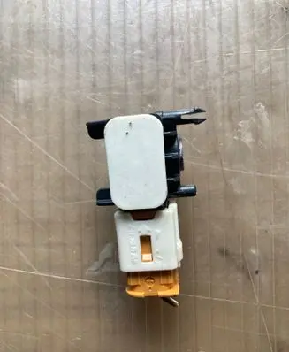 Hyundai Santa Fe Airbag deployment crash/impact sensor 959202B200