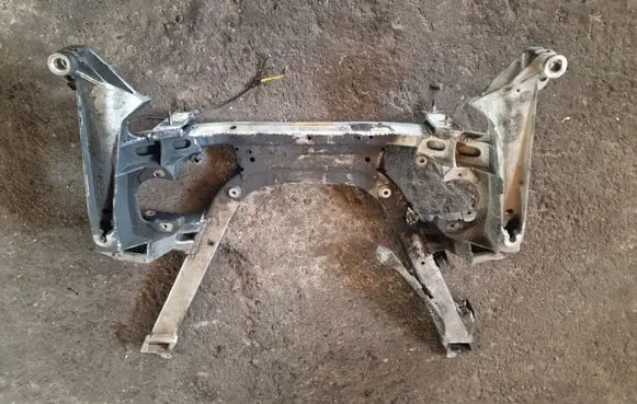 BMW 7 E65 E66 Front subframe