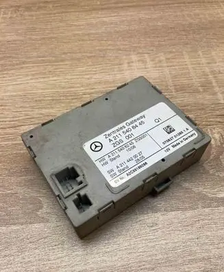 Mercedes-Benz E W211 Gateway control module A2115408445