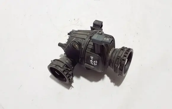 Volvo S60 Other engine bay part 31657534