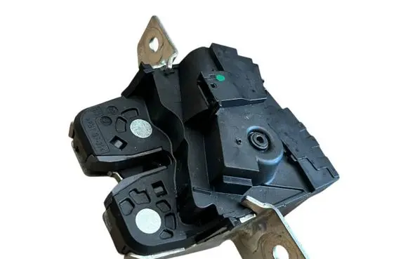 Mercedes-Benz B W246 W242 Tailgate exterior lock A2467401100