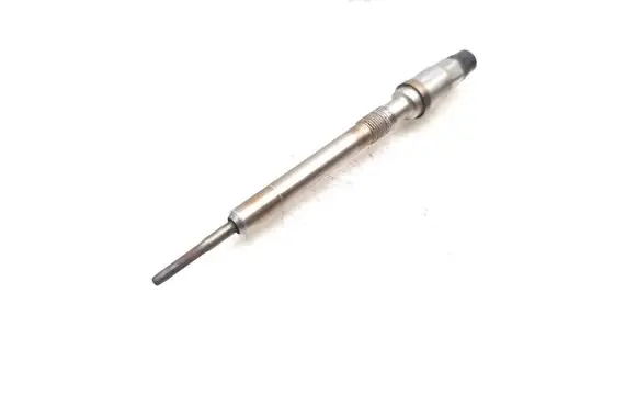 Volkswagen PASSAT B8 Glow plug 03L905061G
