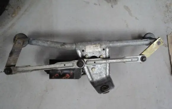 Peugeot 206 Front wiper linkage and motor 3397020446 6401c9