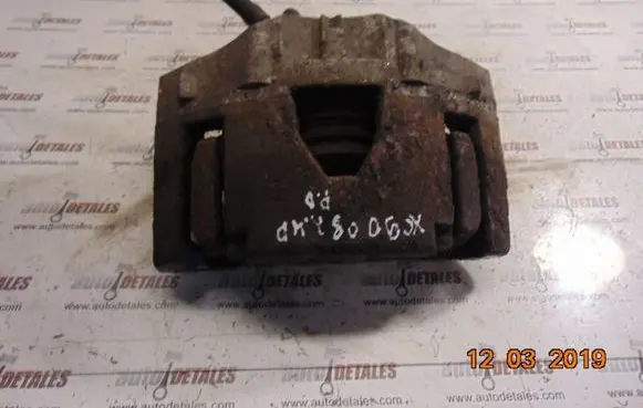 Volvo XC90 Front brake caliper 30657307