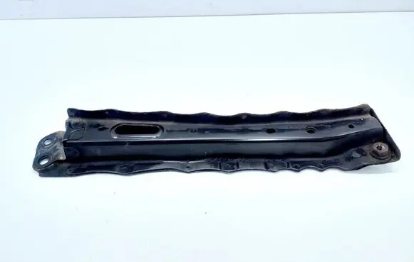 Toyota RAV 4 (XA40) Radiator support slam panel bracket