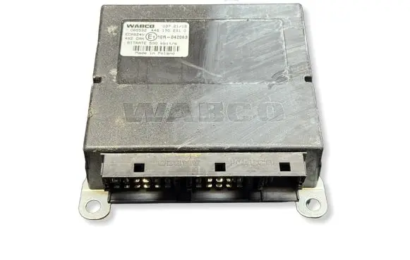 Iveco Daily 3rd gen Fuse module 4461702310 10R042063 085532