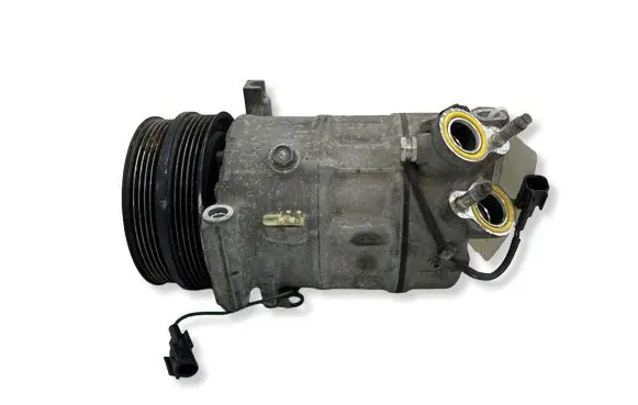 Volvo V40 Air conditioning (A/C) compressor (pump) 31292175