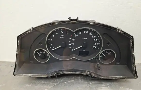 Opel Meriva A Speedometer (instrument cluster) 13173381XT