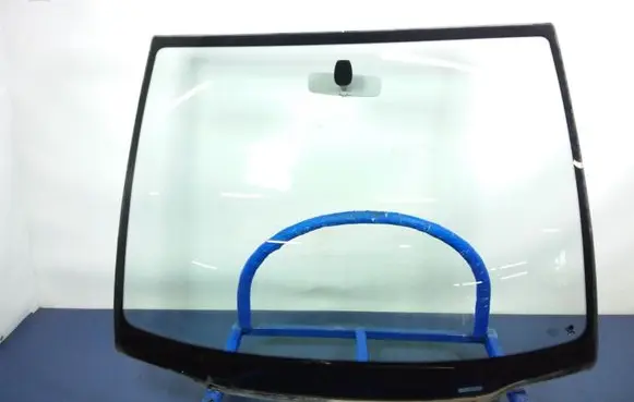 Renault Modus Front windscreen/windshield window 