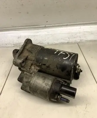 Audi A4 S4 B7 8E 8H Starter motor 06B911023A