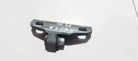Volvo XC60 Front door upper hinge