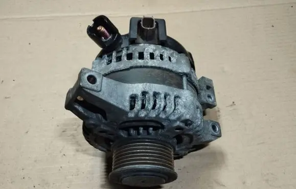 Honda CR-V Generator/alternator 1042101140