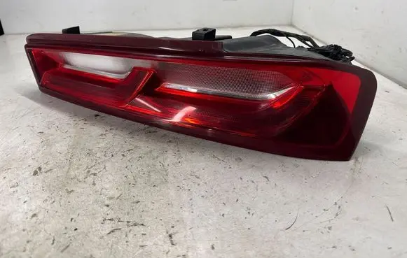 Chevrolet Camaro Rear/tail lights 84136772