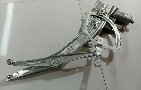 Opel Astra H Sliding door window regulator with motor A330013100418