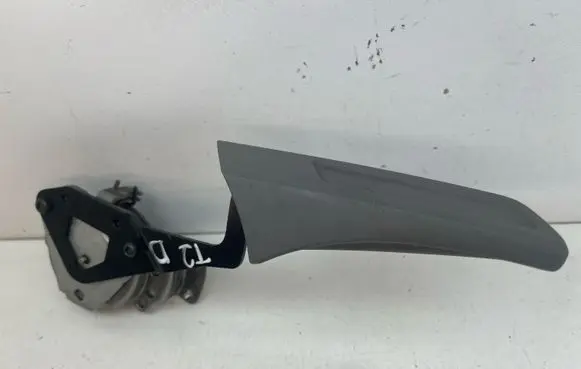 Volkswagen Touran I Seat adjustment assembly 8313993K
