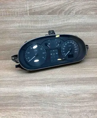 Renault Scenic I Speedometer (instrument cluster) P7700427900A 216506901