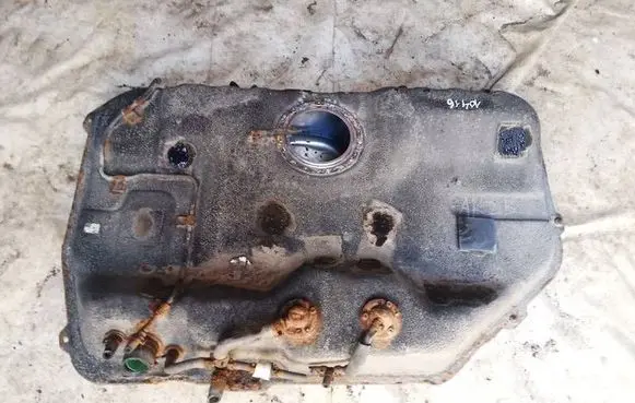 Hyundai Tiburon Fuel tank 