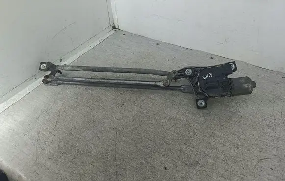 Volvo S40 Front wiper linkage 