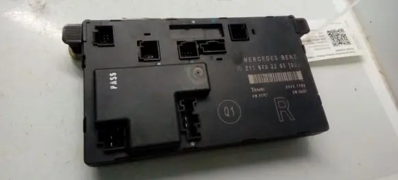 Mercedes-Benz CLS C219 Door control unit/module 2118702285