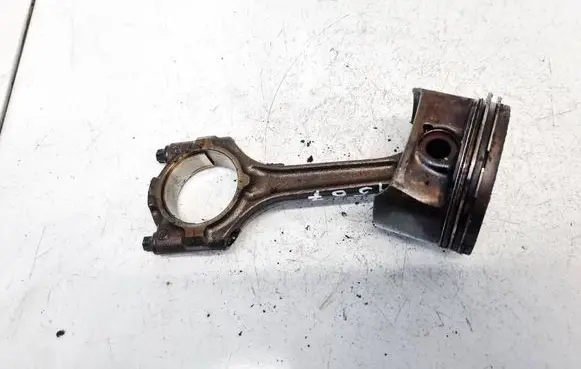Opel Zafira B Piston with connecting rod