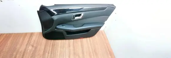 Mercedes-Benz E W212 Front door card panel trim 2127201670 2125406905 1697352