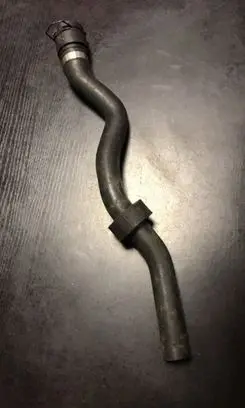 BMW 5 E39 Engine coolant pipe/hose 8378953