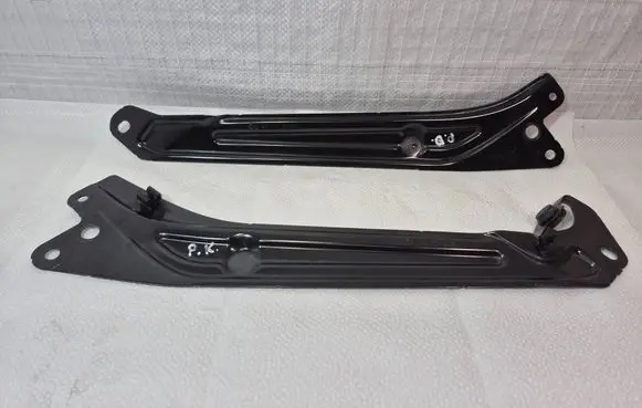 Radiator support slam panel bracket