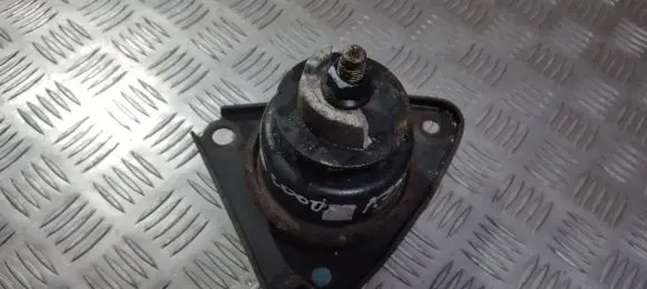 KIA Ceed Engine mount bracket