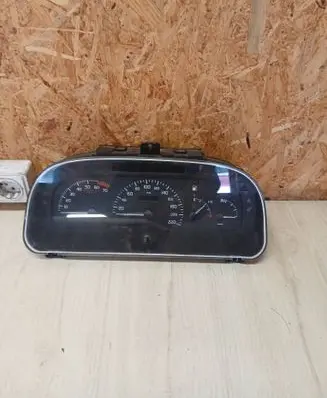 Renault Laguna I Speedometer (instrument cluster) 7700824311K 21572012 023981