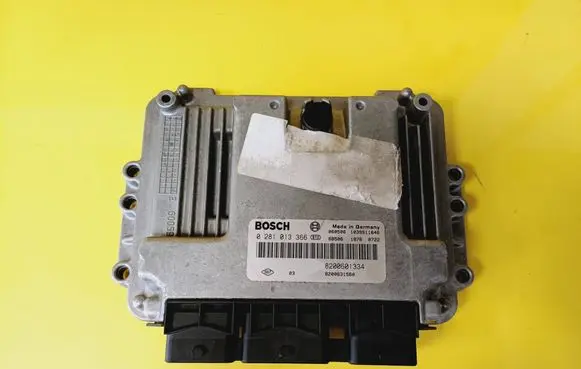 Renault Scenic II - Grand scenic II Engine control unit/module 0281013366 8200601334 8200631560