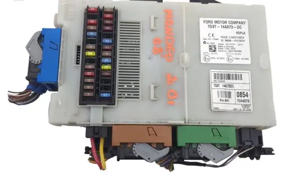Ford Mondeo MK IV Fuse module 7G9T14A073DC LTQF01125TP 3659AF01125TP