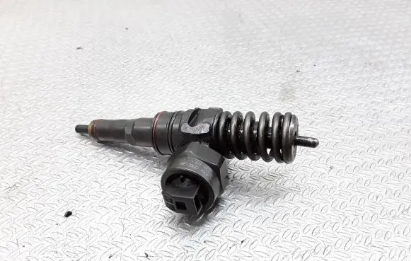 Ford Galaxy Fuel injector 038130073AC