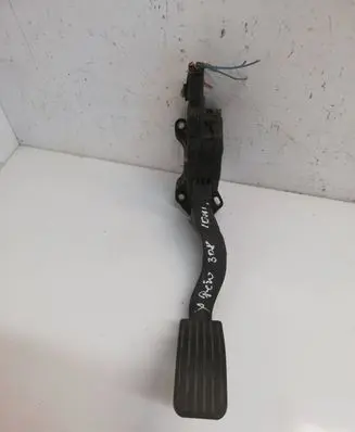 Peugeot 308 Accelerator throttle pedal 9681530380 16052008 6PV00908301