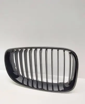BMW 1 E81 E87 Front grill