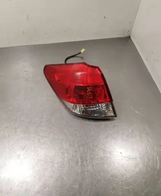 Subaru Legacy Rear/tail lights 22020067