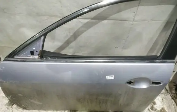 Mazda 6 Front door glass trim molding 