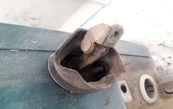 Ford Focus Rear door check strap stopper