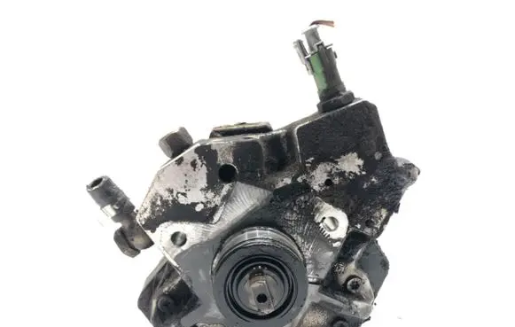 Volvo XC90 Fuel injection high pressure pump 8692521