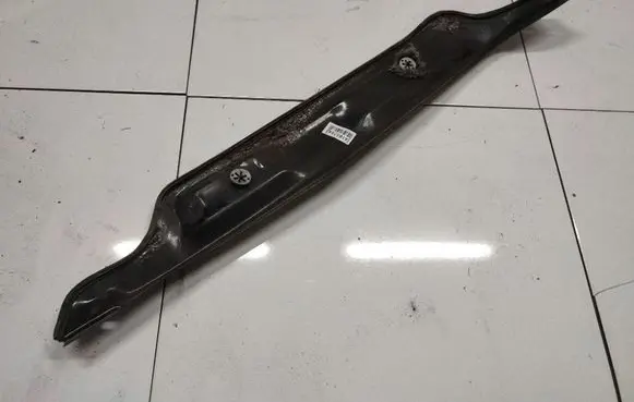 Wiper trim
