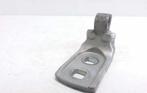 Opel Vectra C Front door lower hinge 