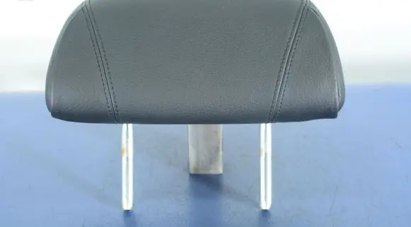 BMW 6 F06 Gran coupe Front seat headrest 
