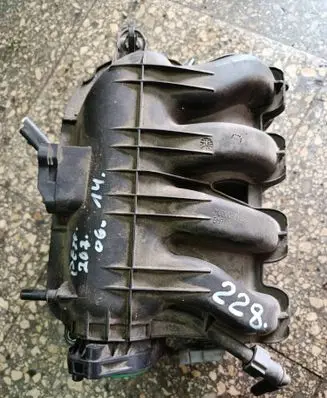 Peugeot 207 Intake manifold 9645400680