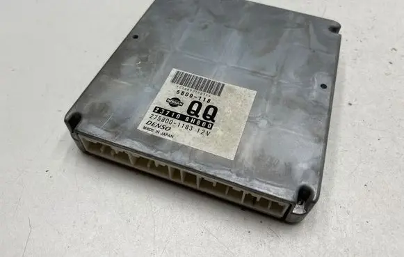 Nissan X-Trail T30 Engine control unit/module 5800118 237108H800 2758001183