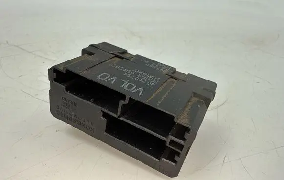 Volvo S60 Seat heating relay 30710791