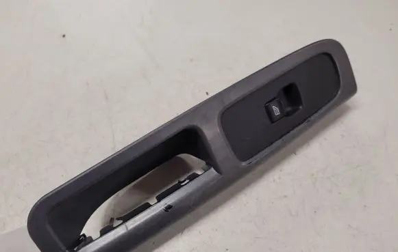 Volvo S40 Electric window control switch 30658448 8679473 03451300