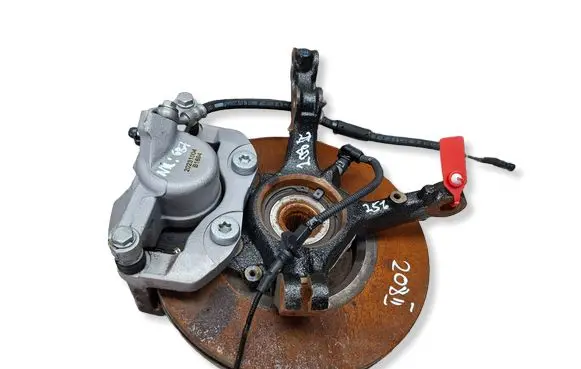 Peugeot 208 I Front wheel hub spindle knuckle S27649687